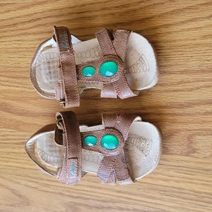 Clanks active air girl sandals size 7 color brown